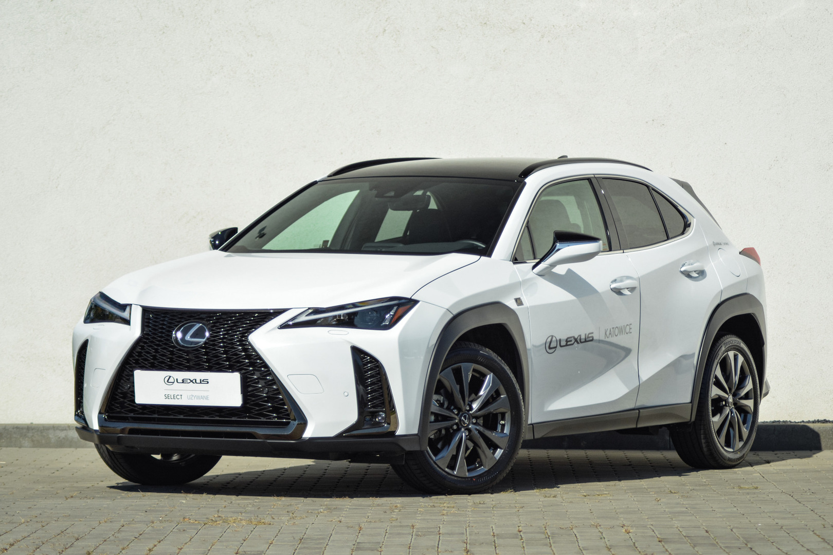 Oferta Samochodu Lexus Ux Hybryda Z Brutto Lexus