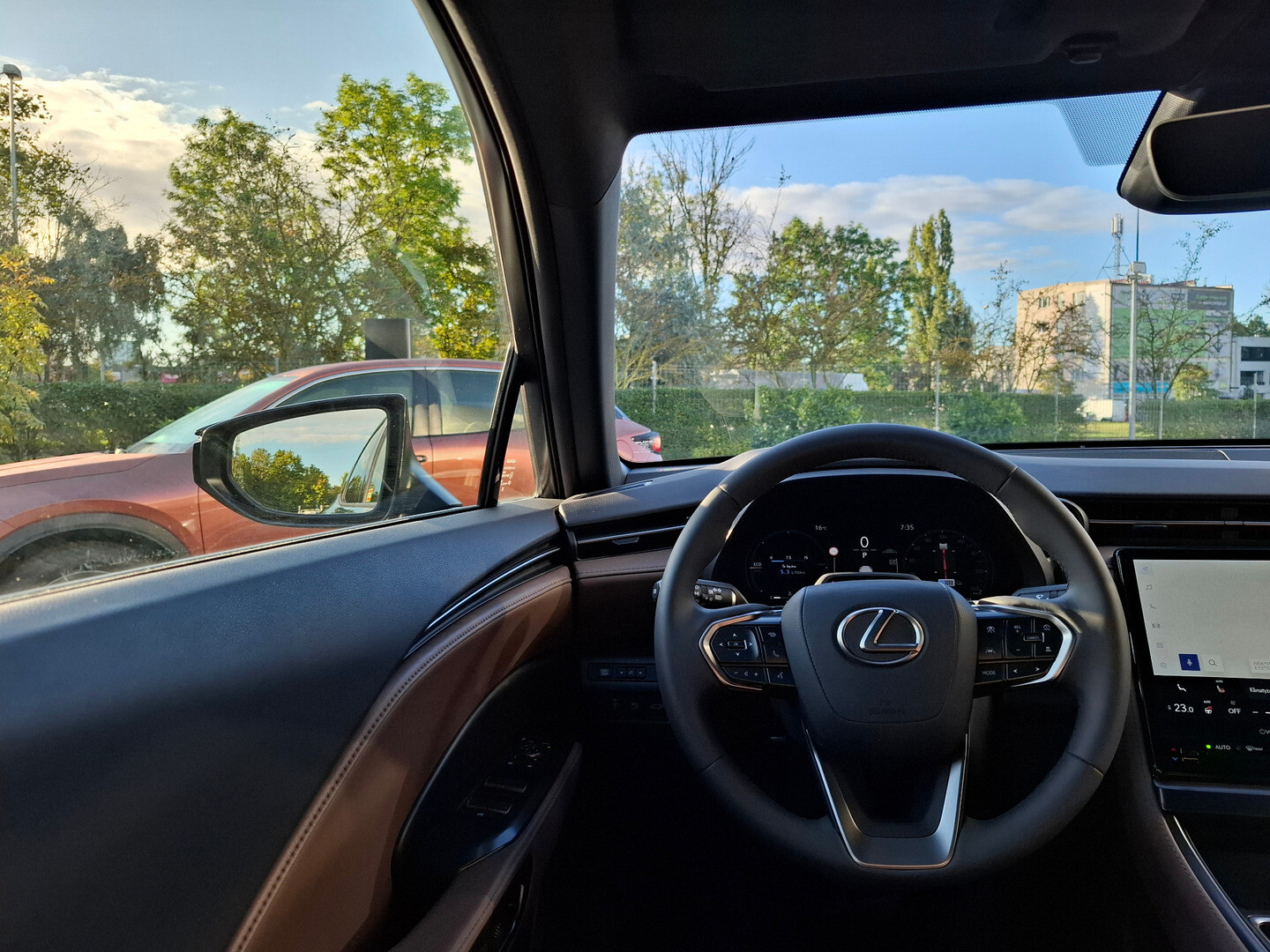 Lexus LBX