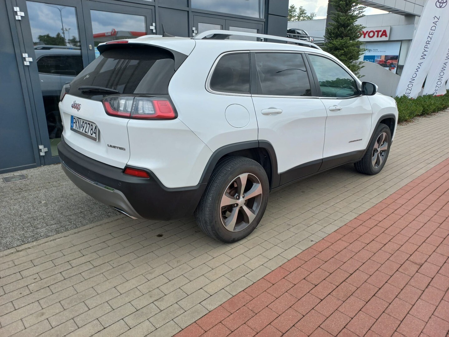 Jeep Cherokee