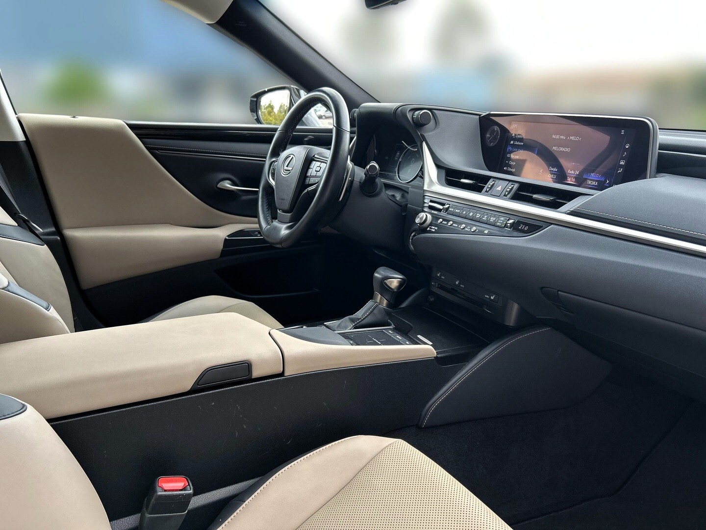 Lexus ES