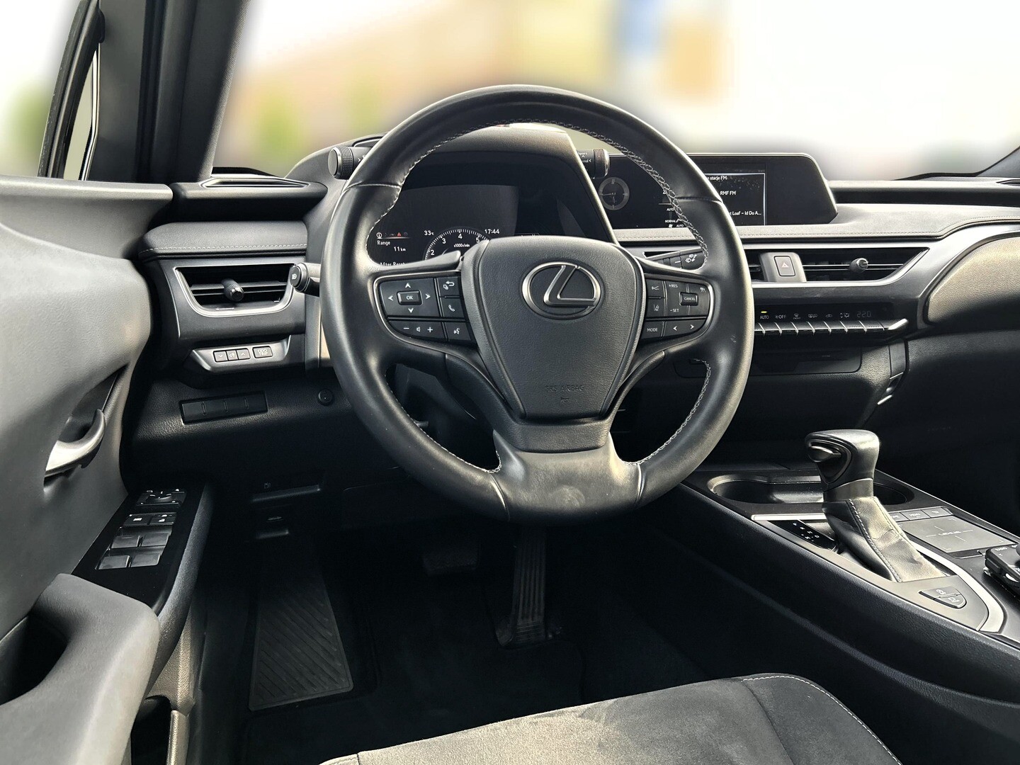 Lexus UX