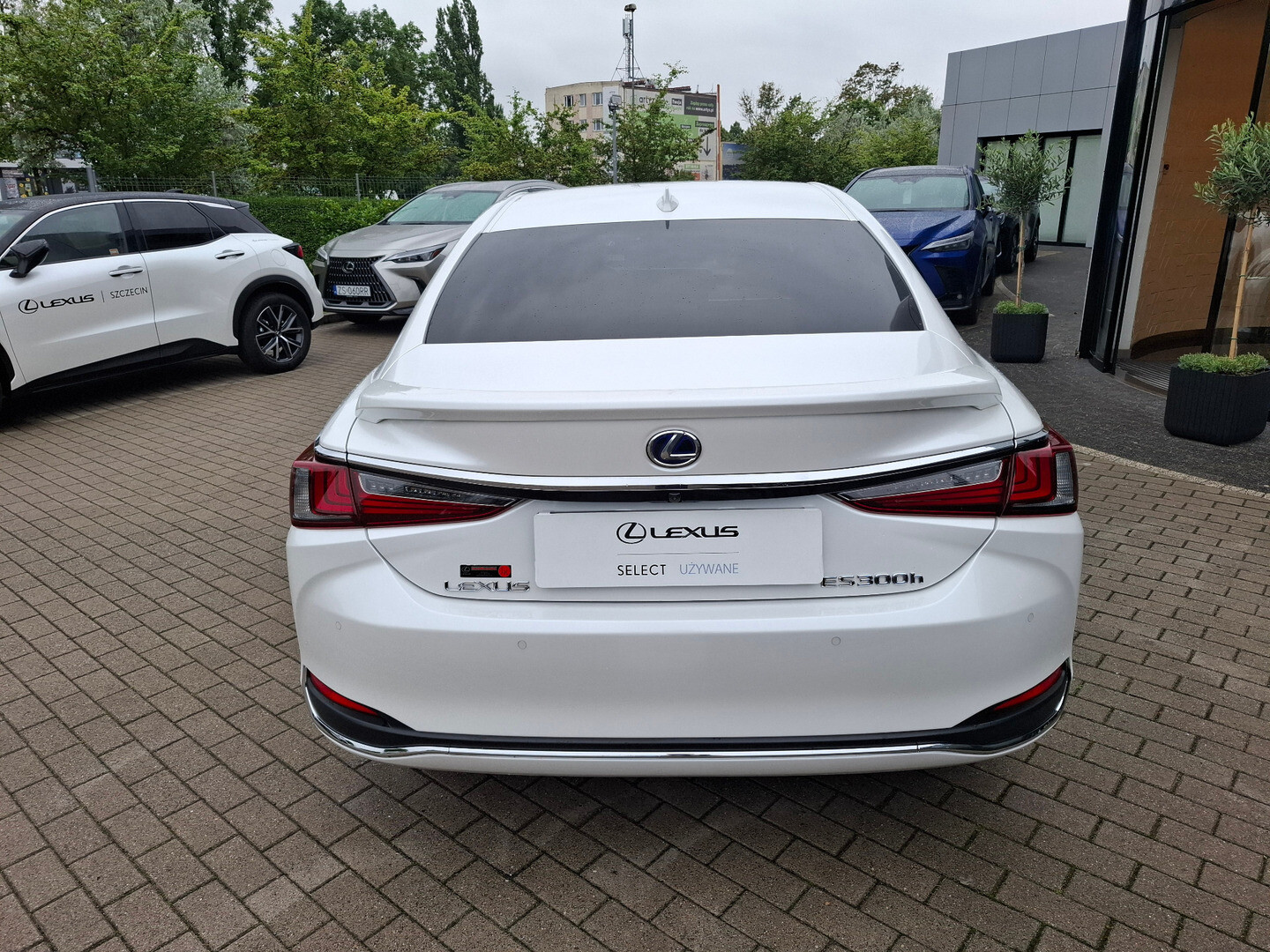 Lexus ES