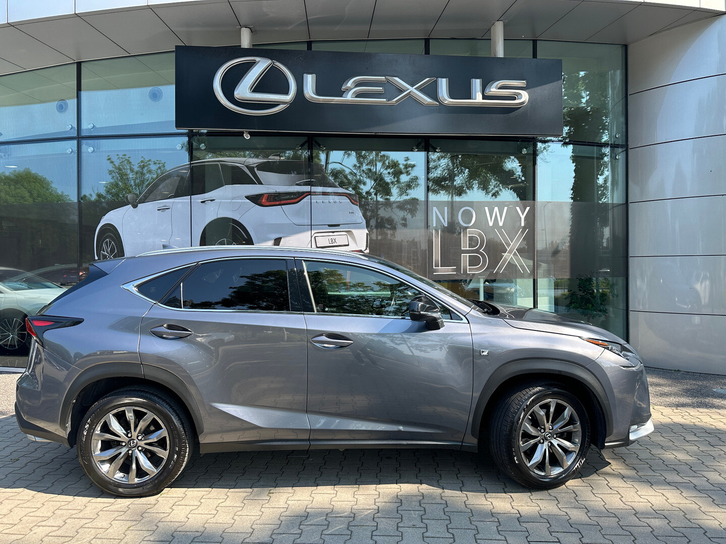 Lexus NX