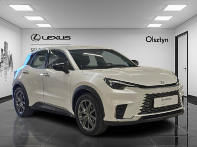 Lexus LBX