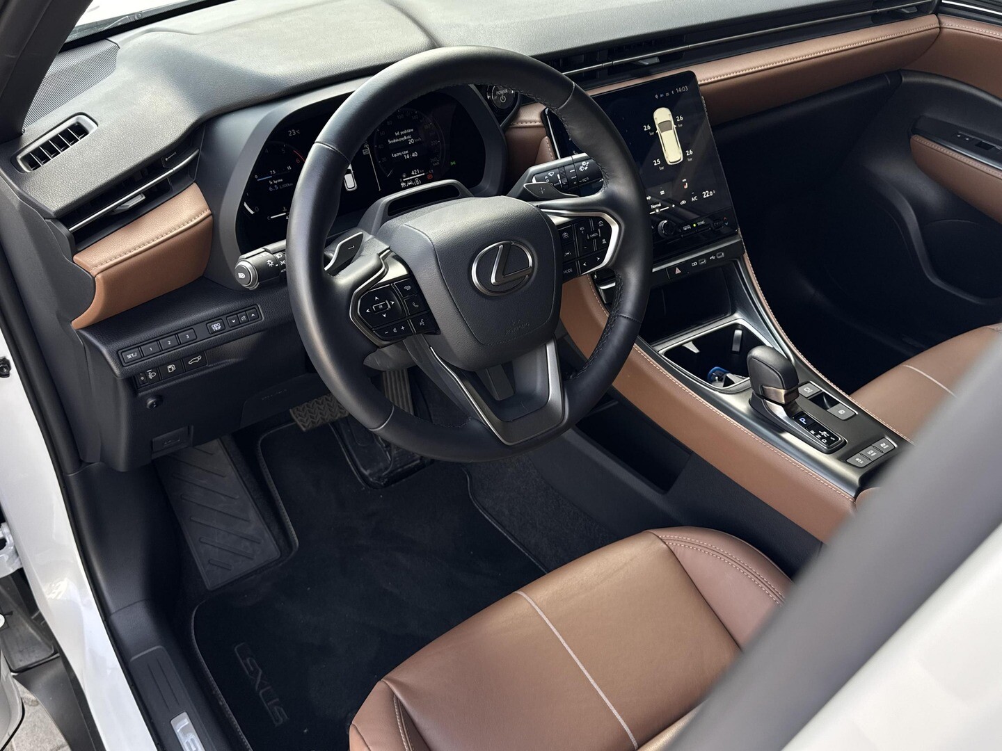 Lexus LBX