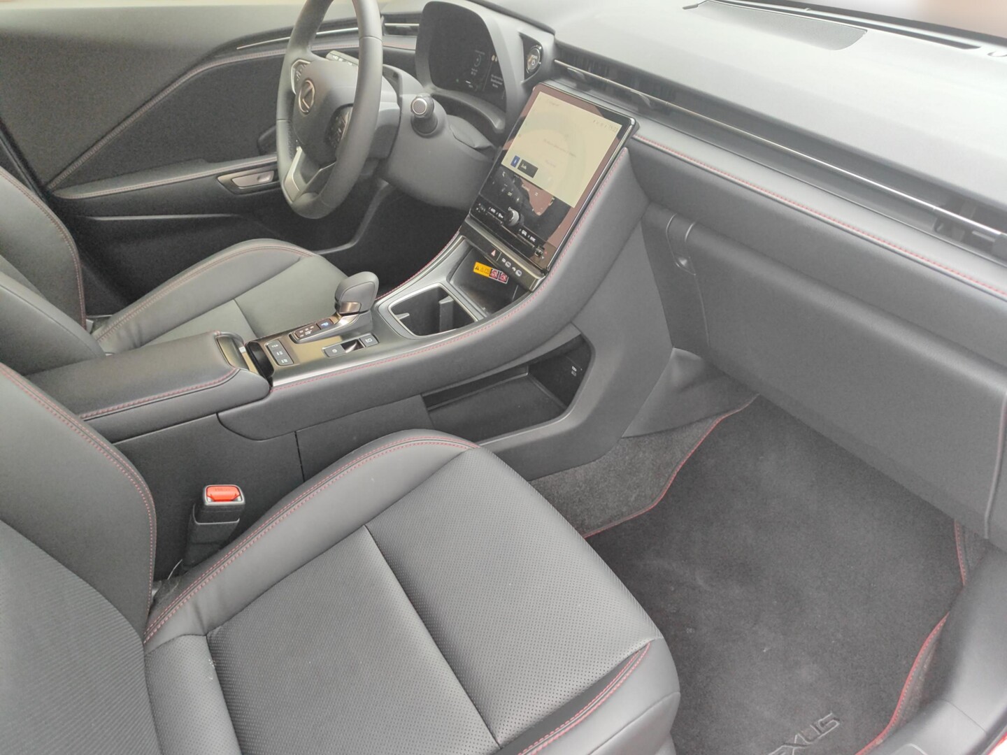 Lexus LBX