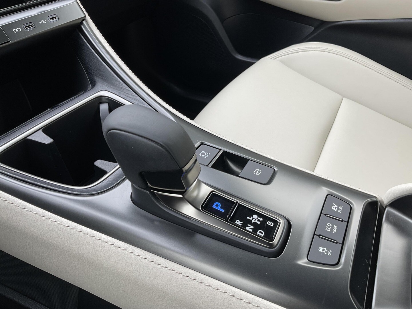 Lexus LBX