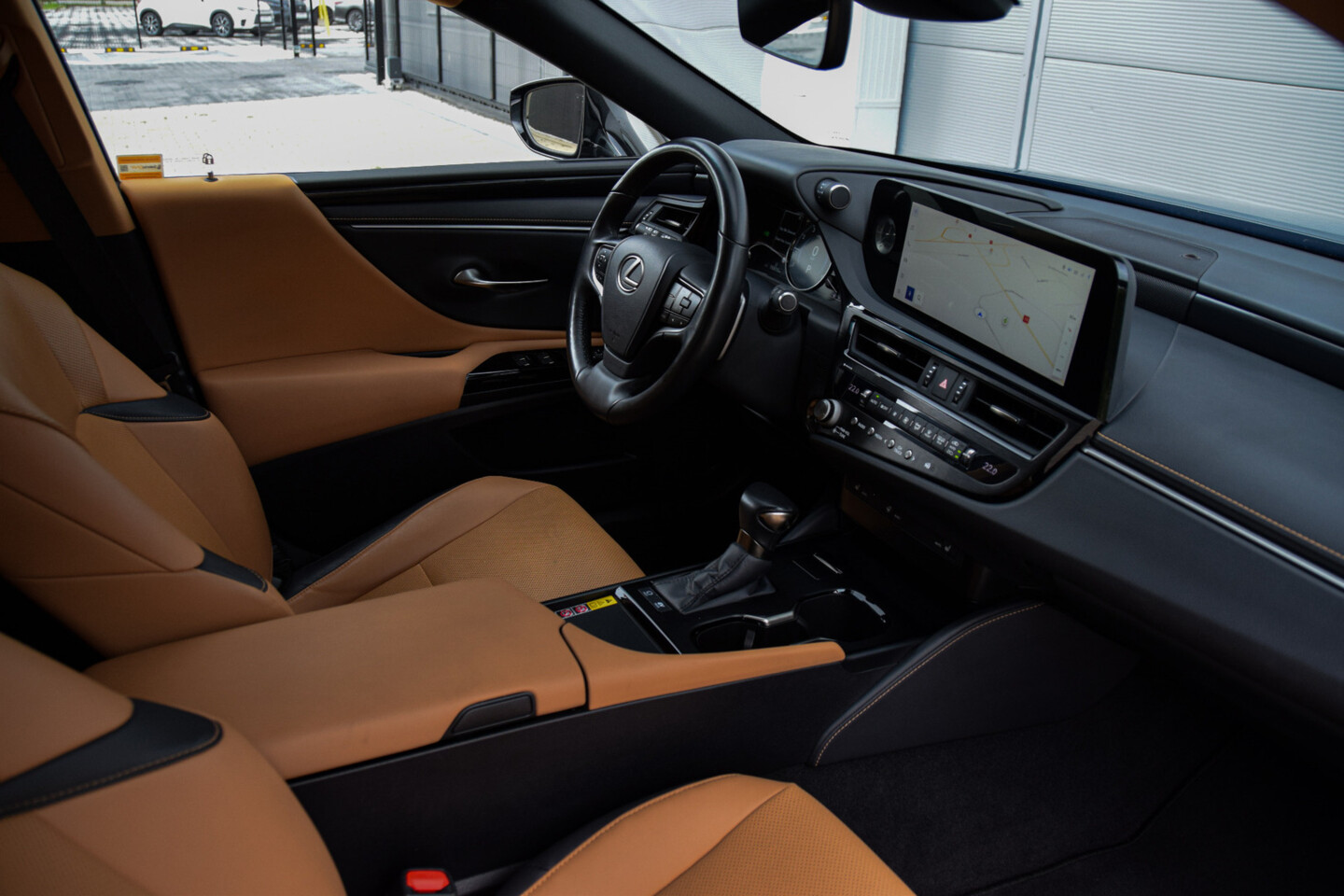 Lexus ES