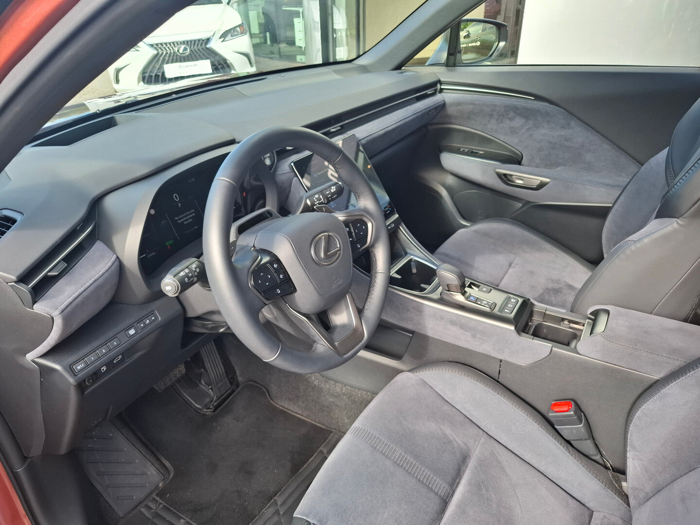 Lexus LBX