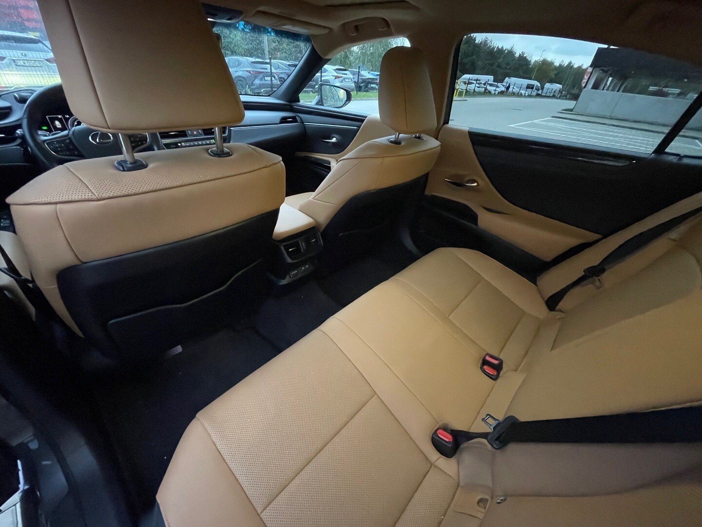 Lexus ES