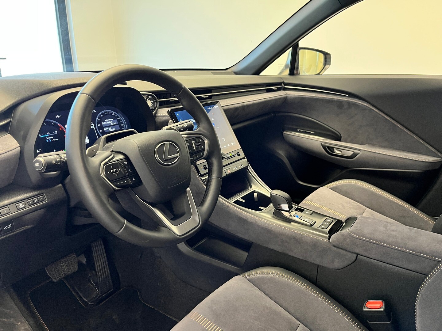 Lexus LBX