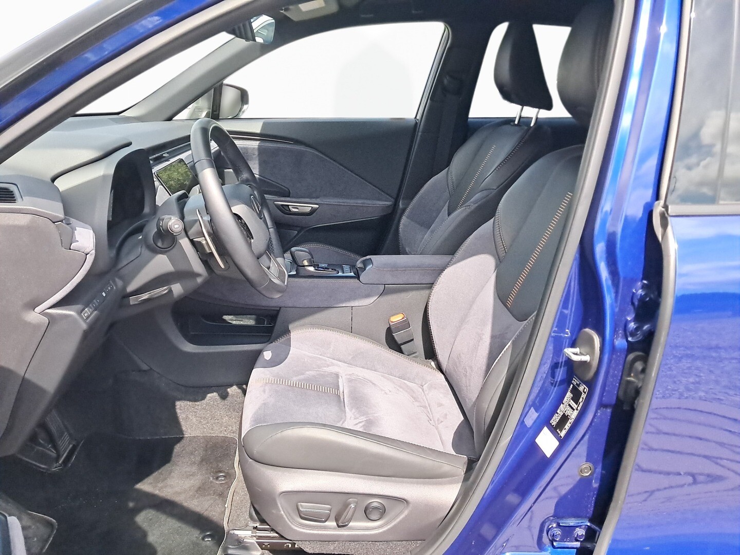 Lexus LBX