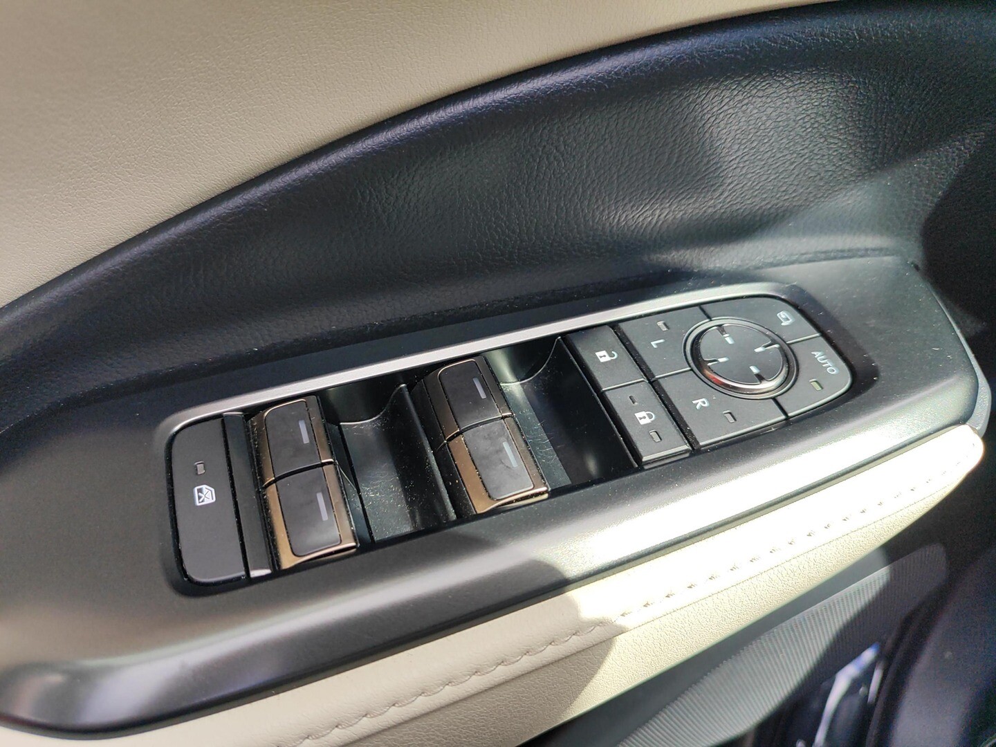 Lexus LBX