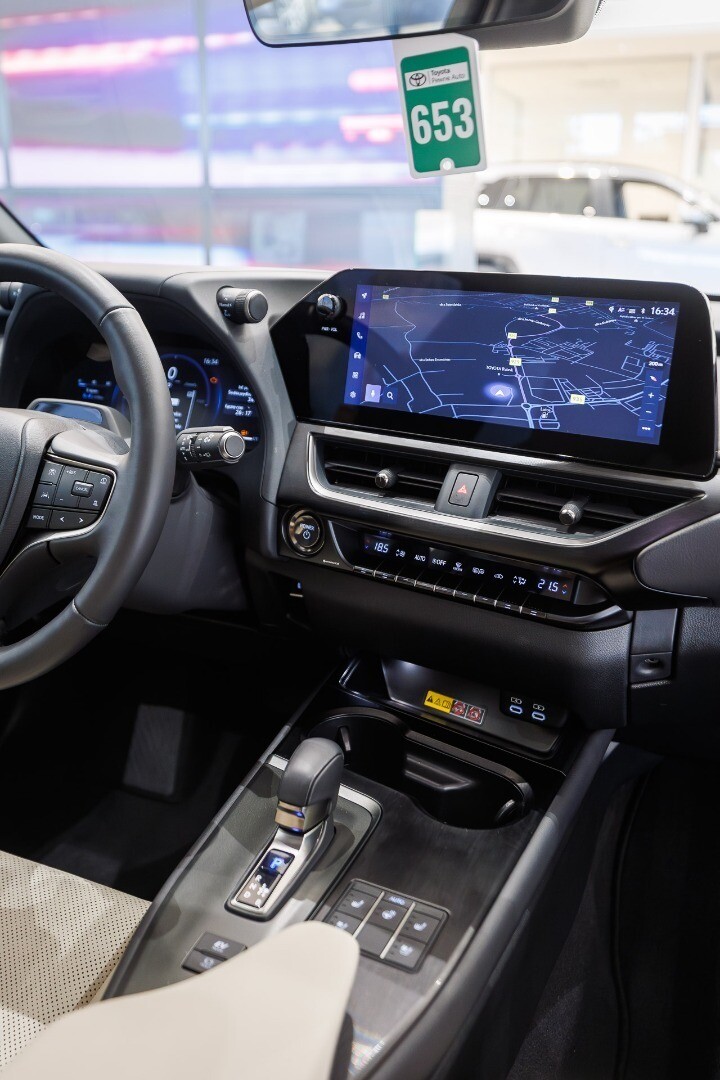 Lexus UX