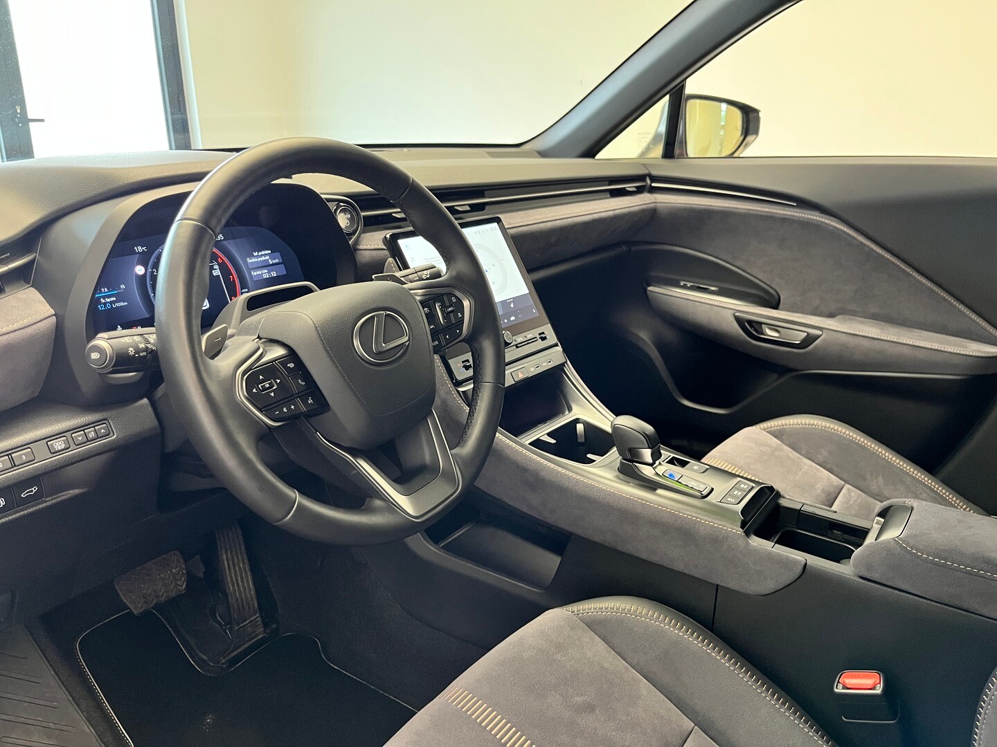 Lexus LBX