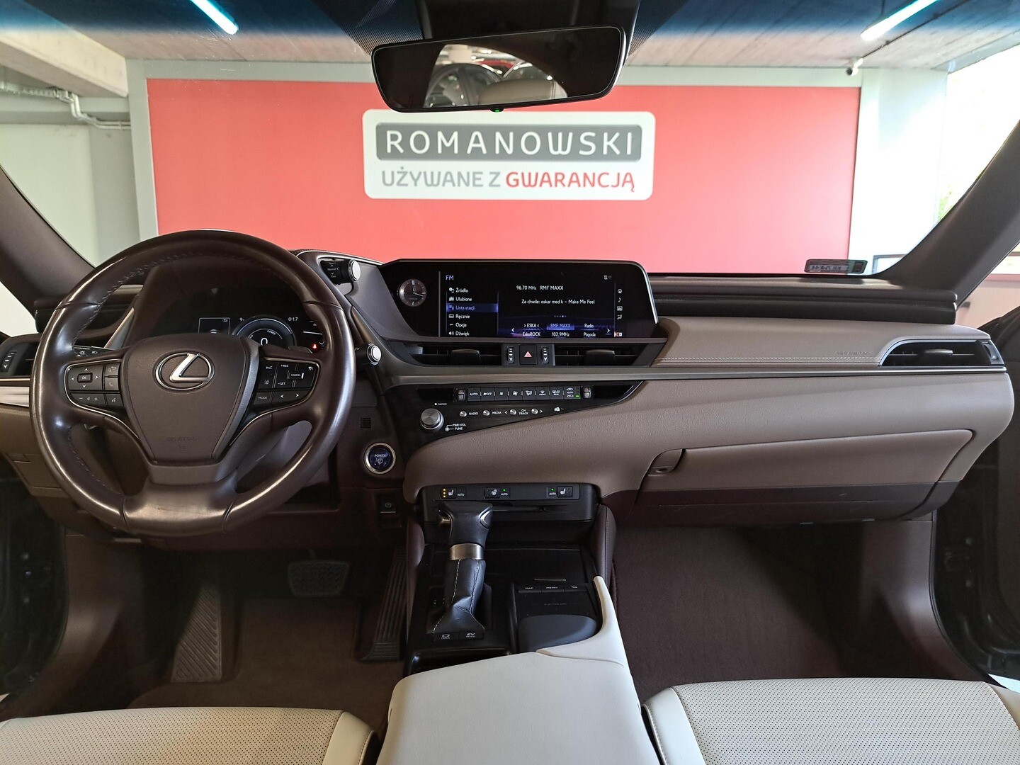 Lexus ES