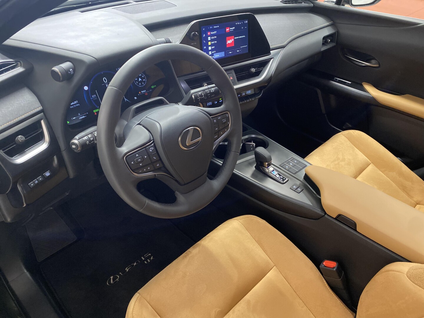 Lexus UX