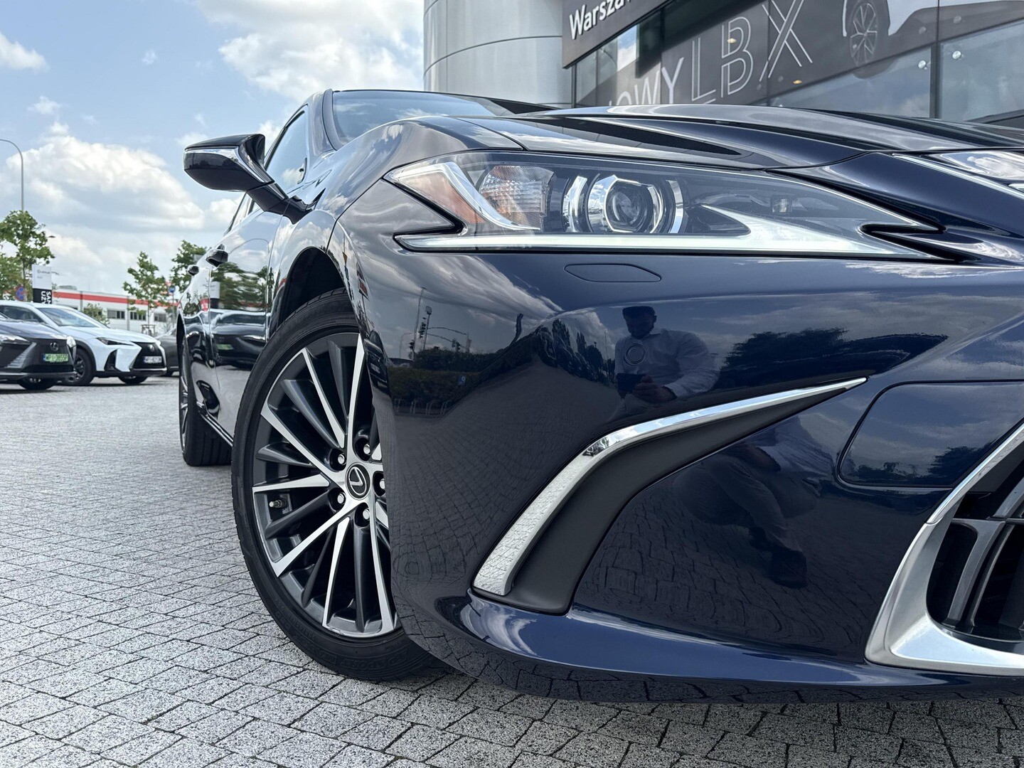 Lexus ES