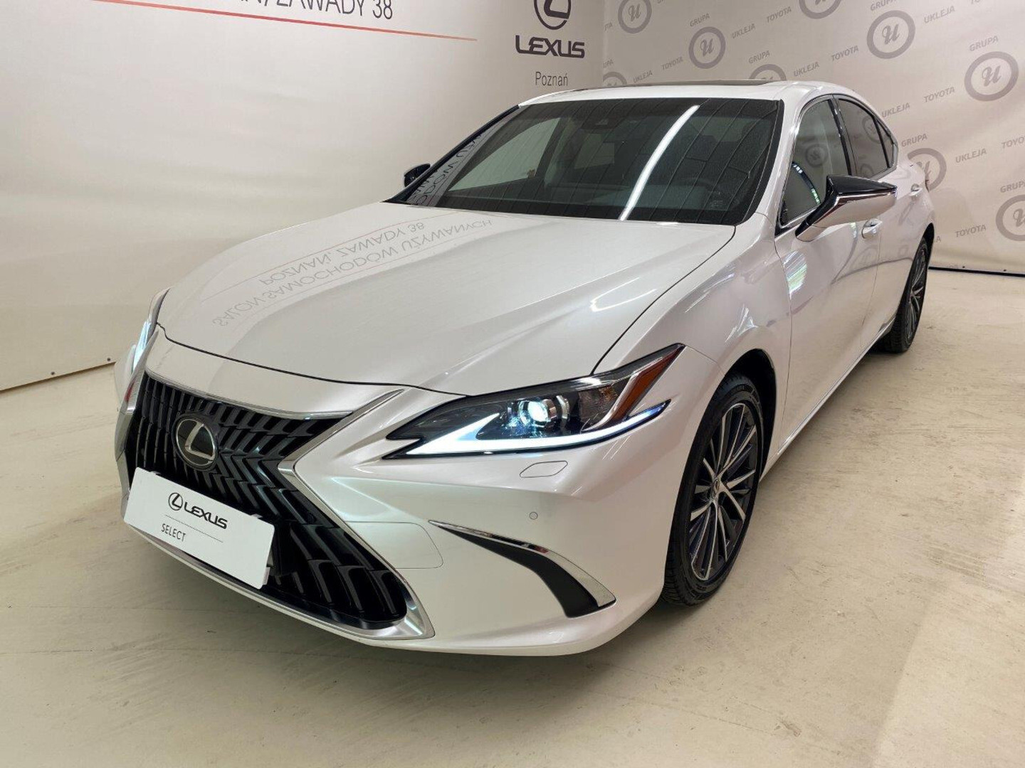 Lexus ES