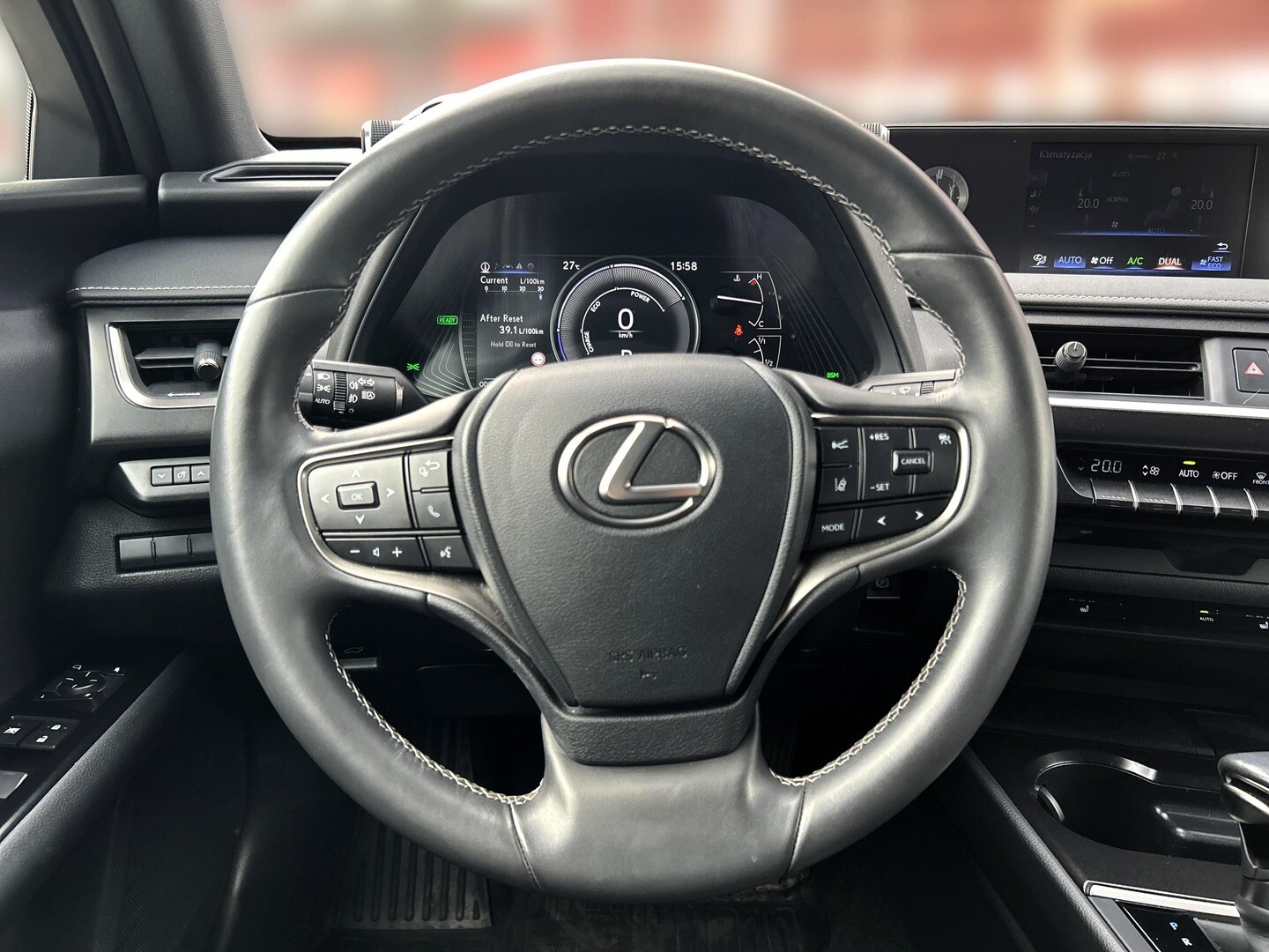 Lexus UX