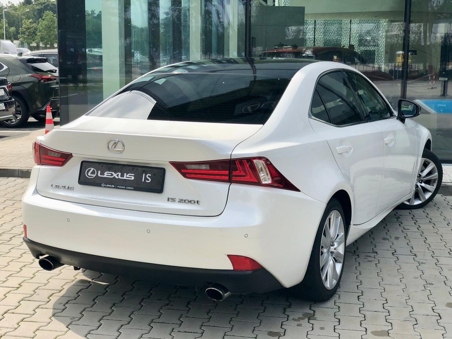Lexus IS