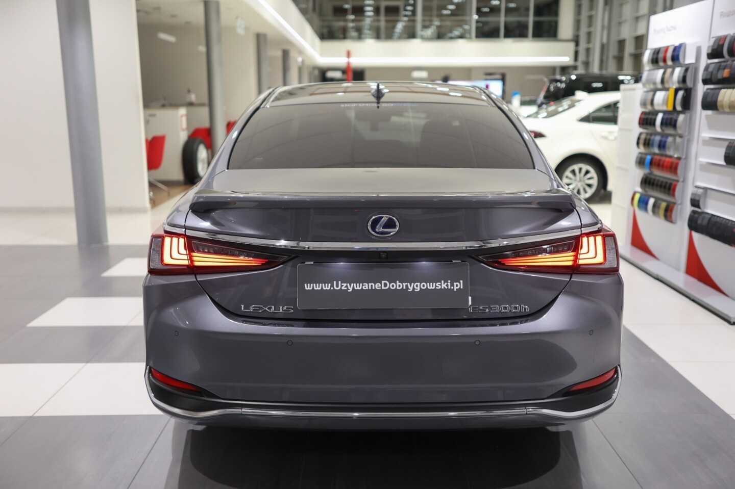Lexus ES