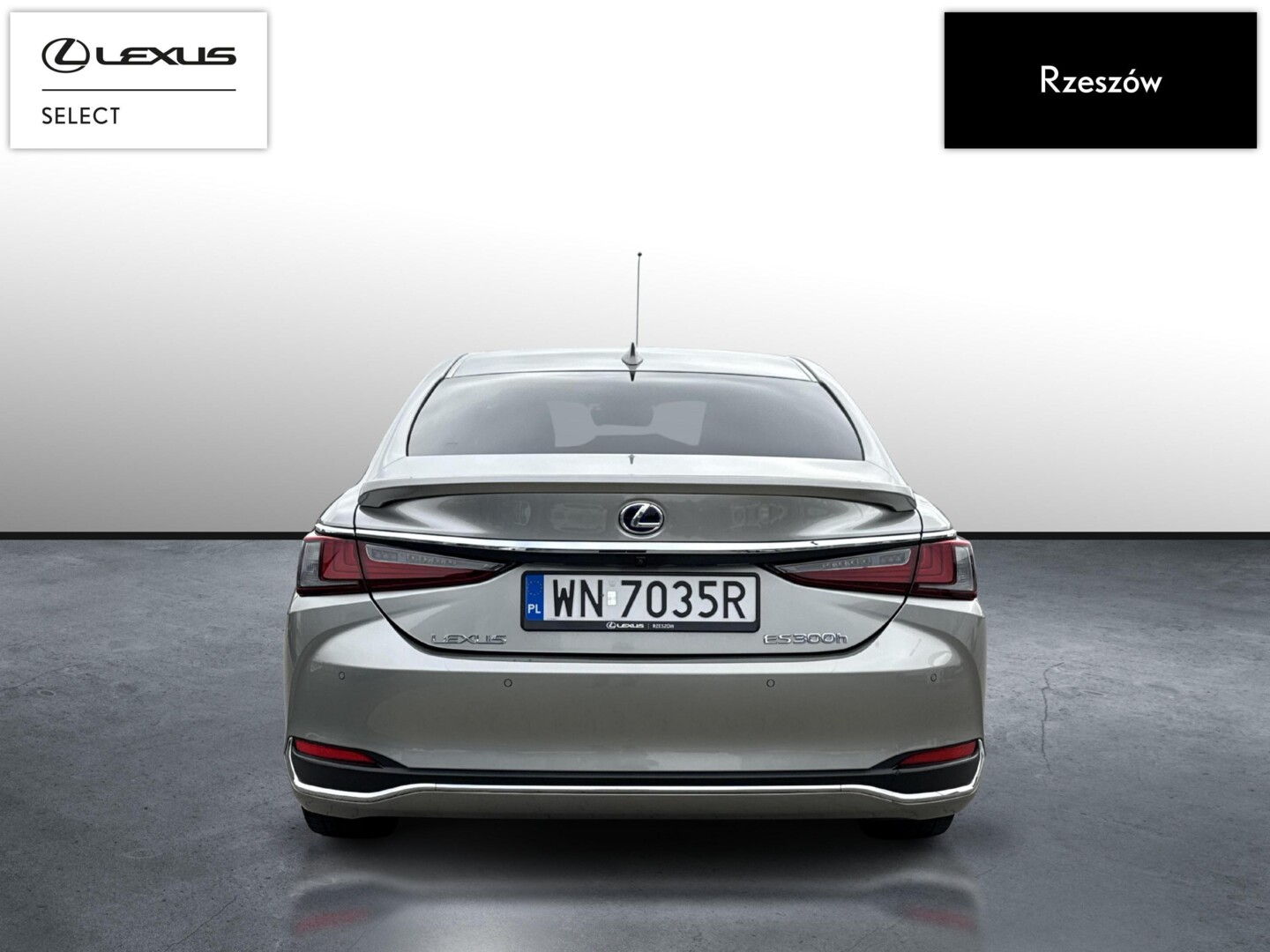 Lexus ES