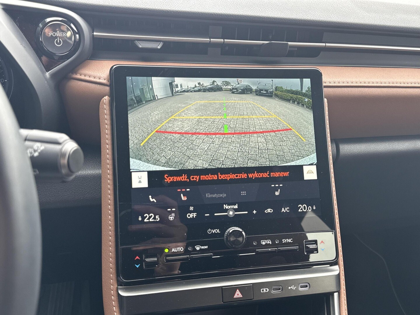 Lexus LBX