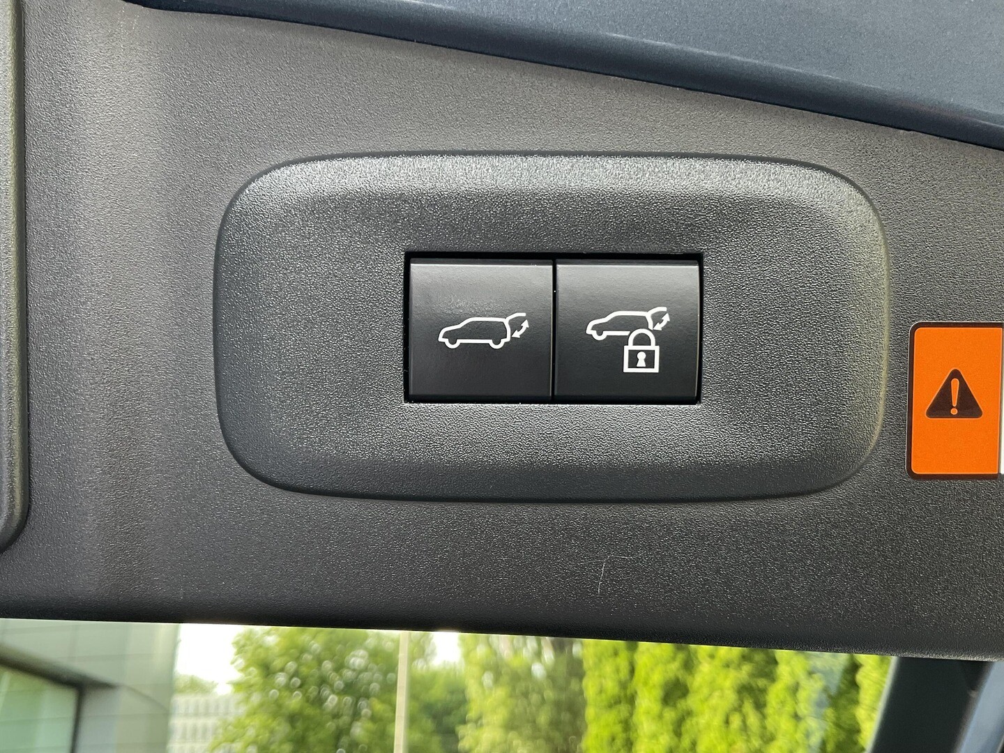 Lexus RZ