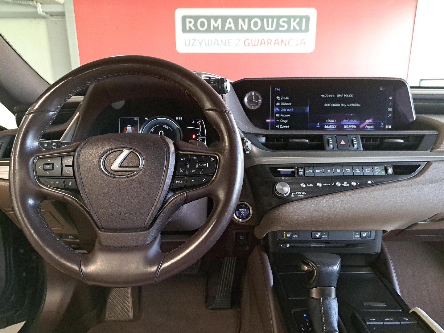 Lexus ES