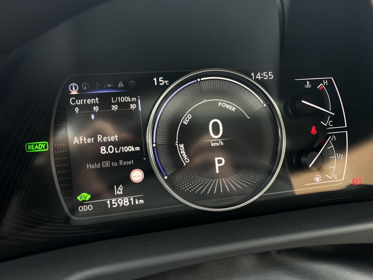 Lexus ES