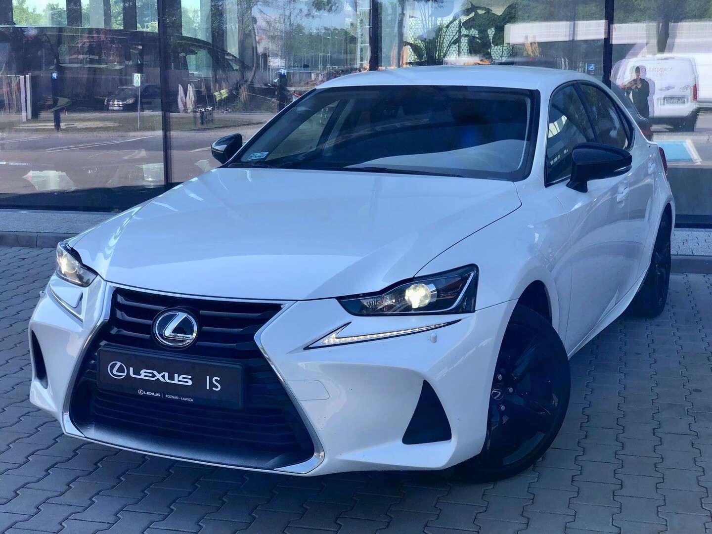 Lexus IS