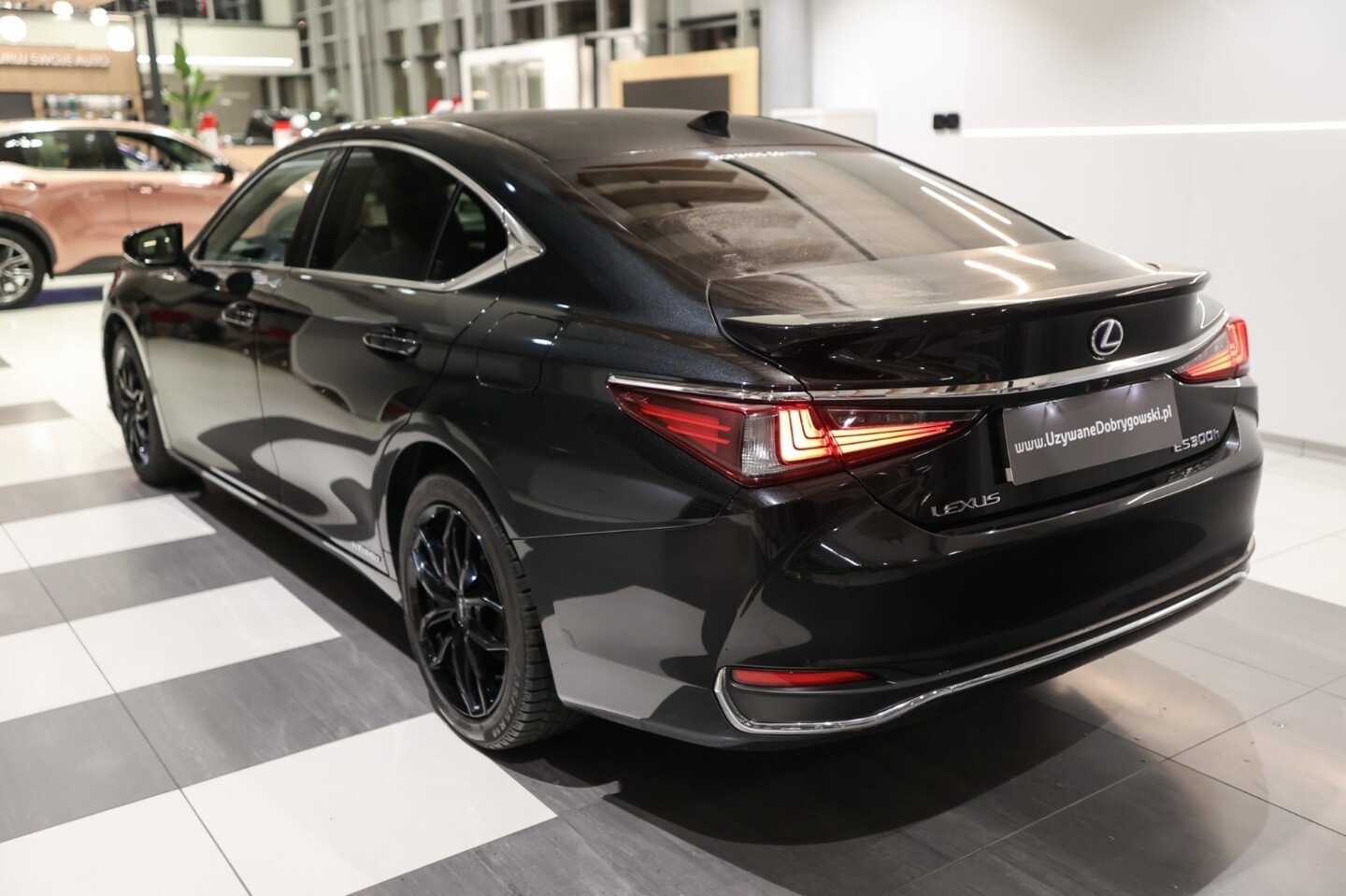 Lexus ES