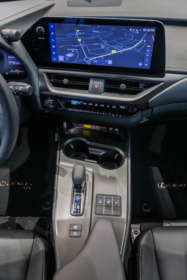 Lexus UX