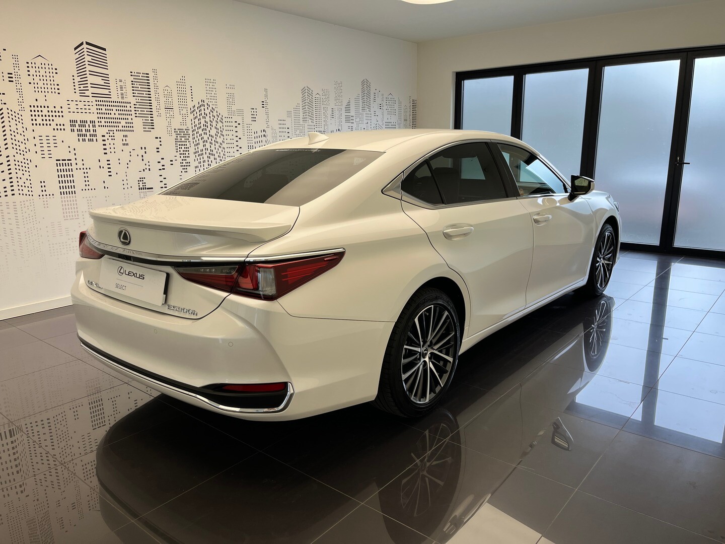 Lexus ES