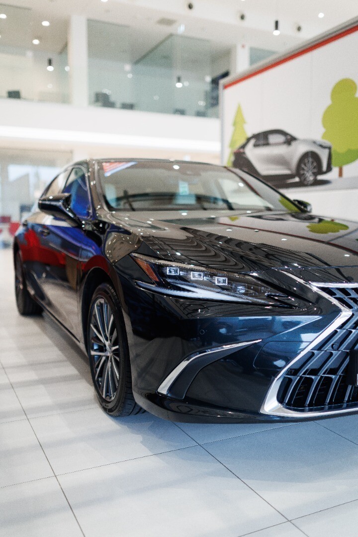 Lexus ES