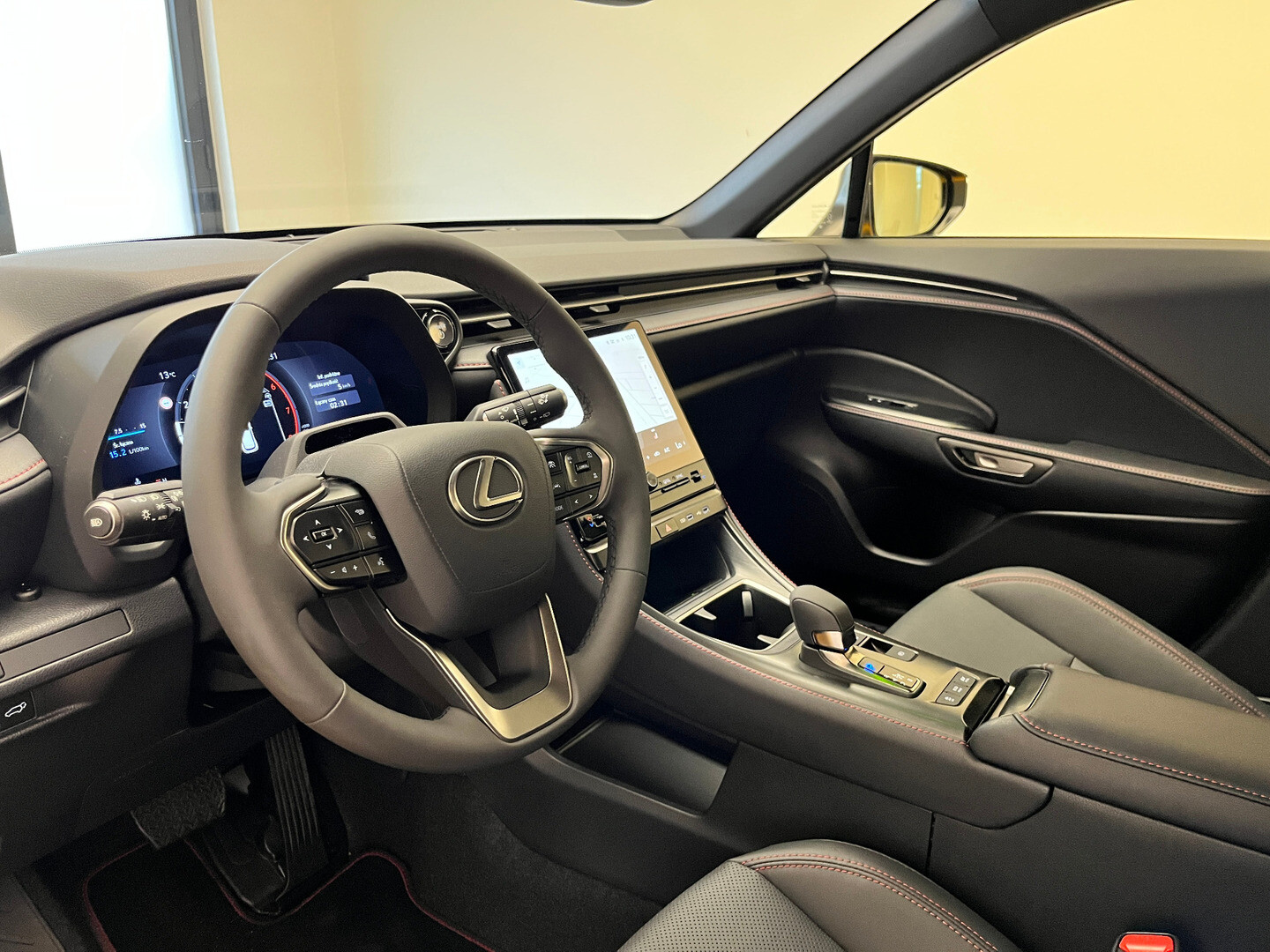 Lexus LBX