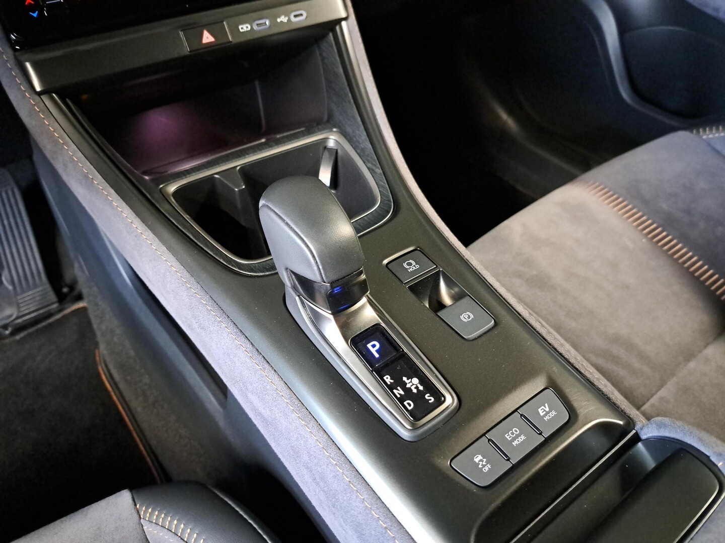 Lexus LBX
