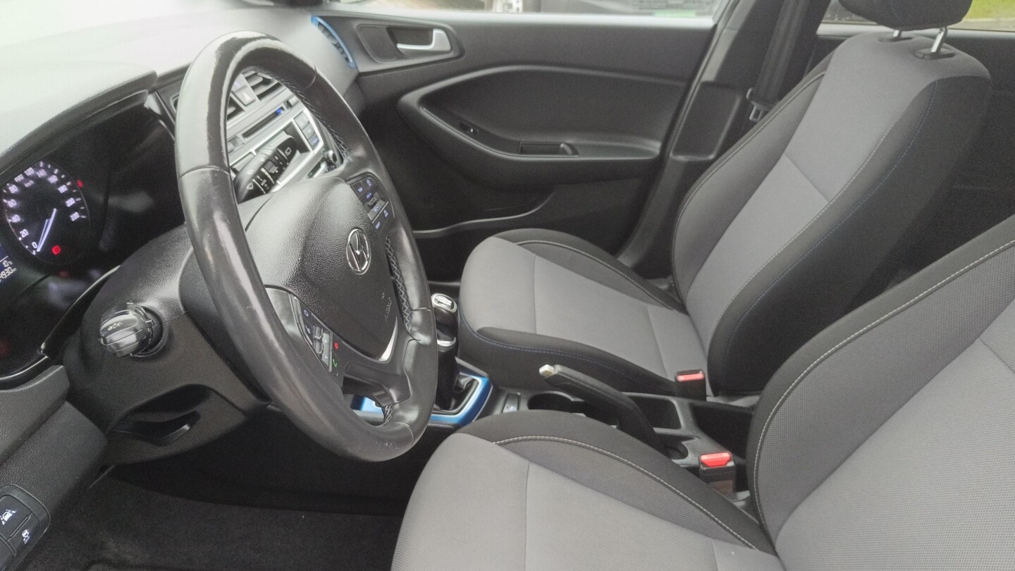 Hyundai i20