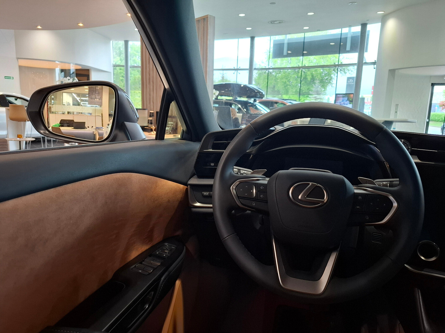 Lexus RZ