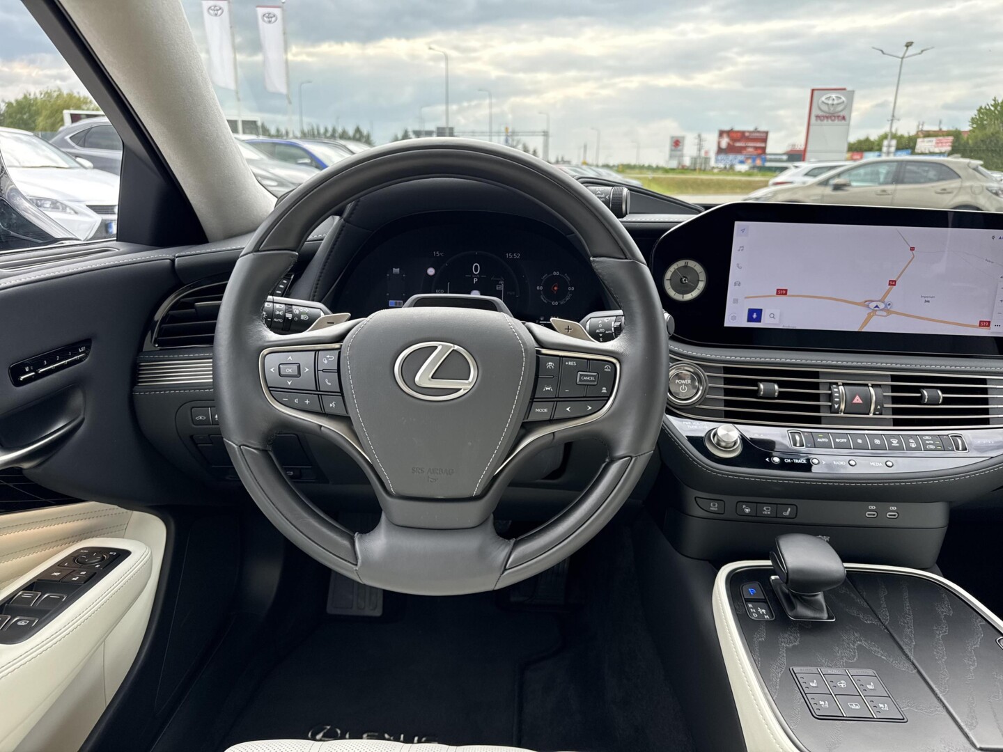 Lexus LS