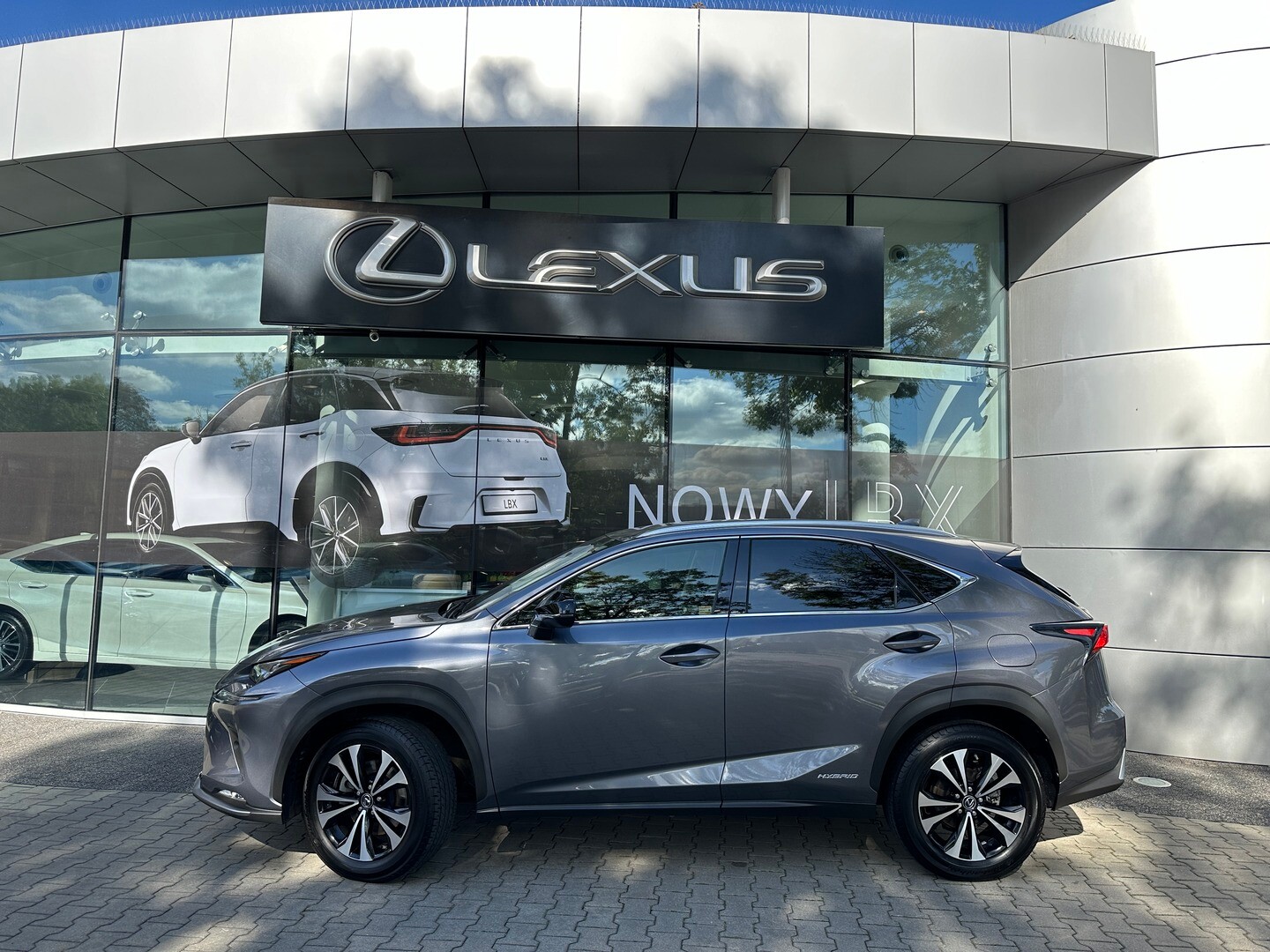 Lexus NX