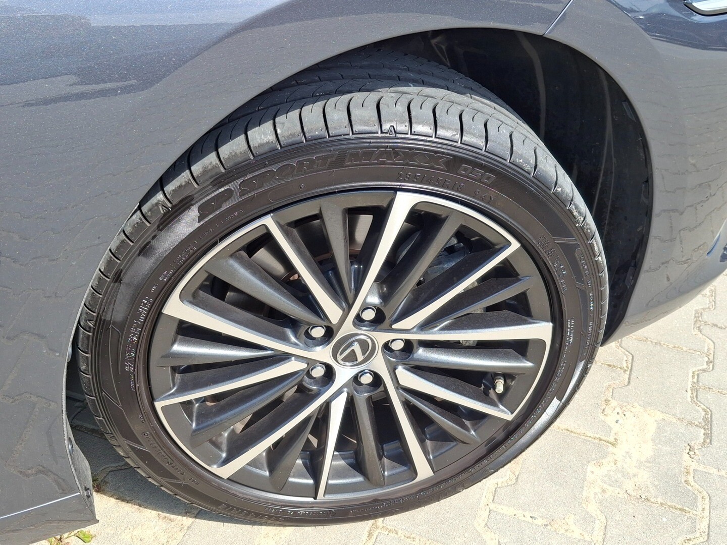 Lexus ES