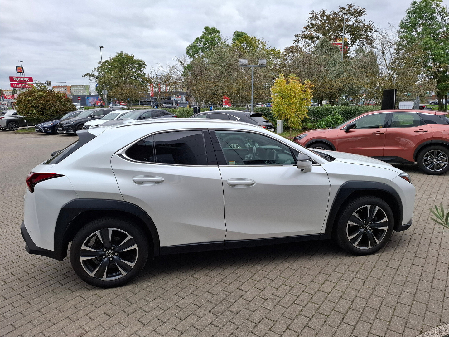 Lexus UX