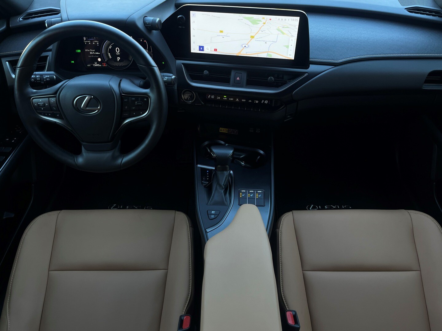 Lexus UX