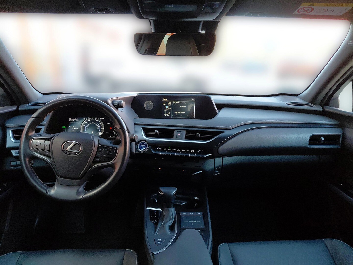Lexus UX