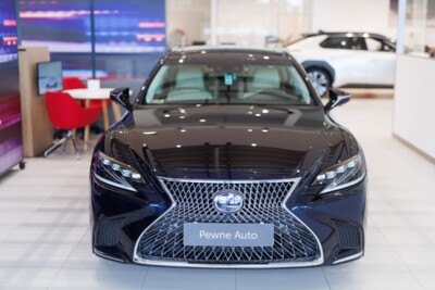 Lexus LS