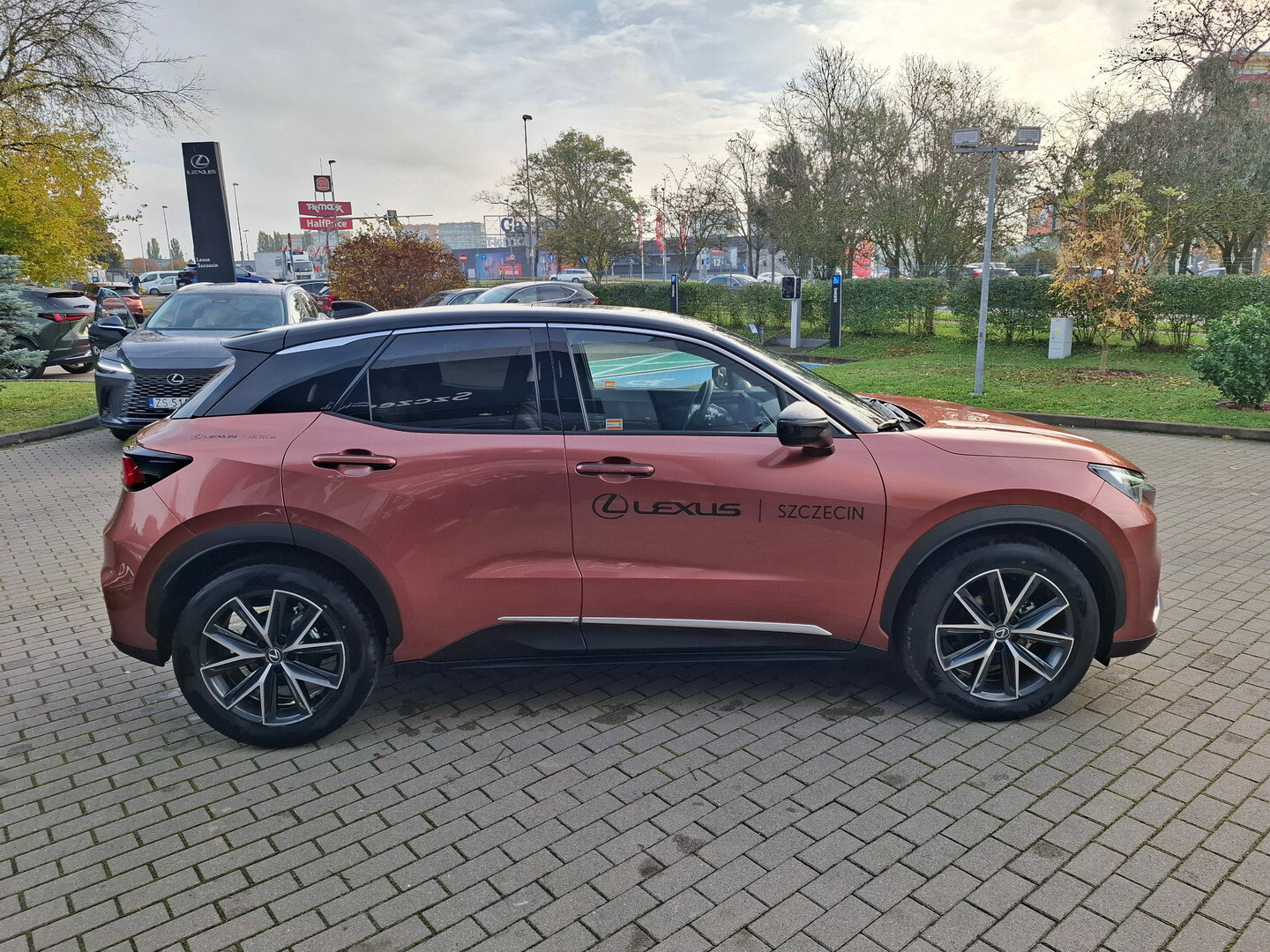 Lexus LBX