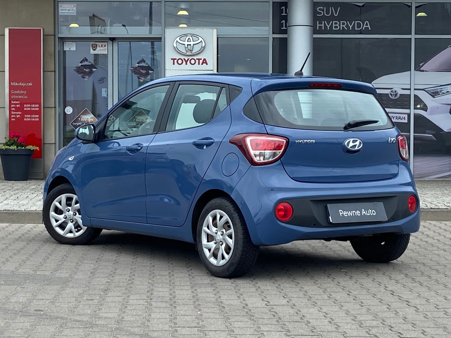 Hyundai i10