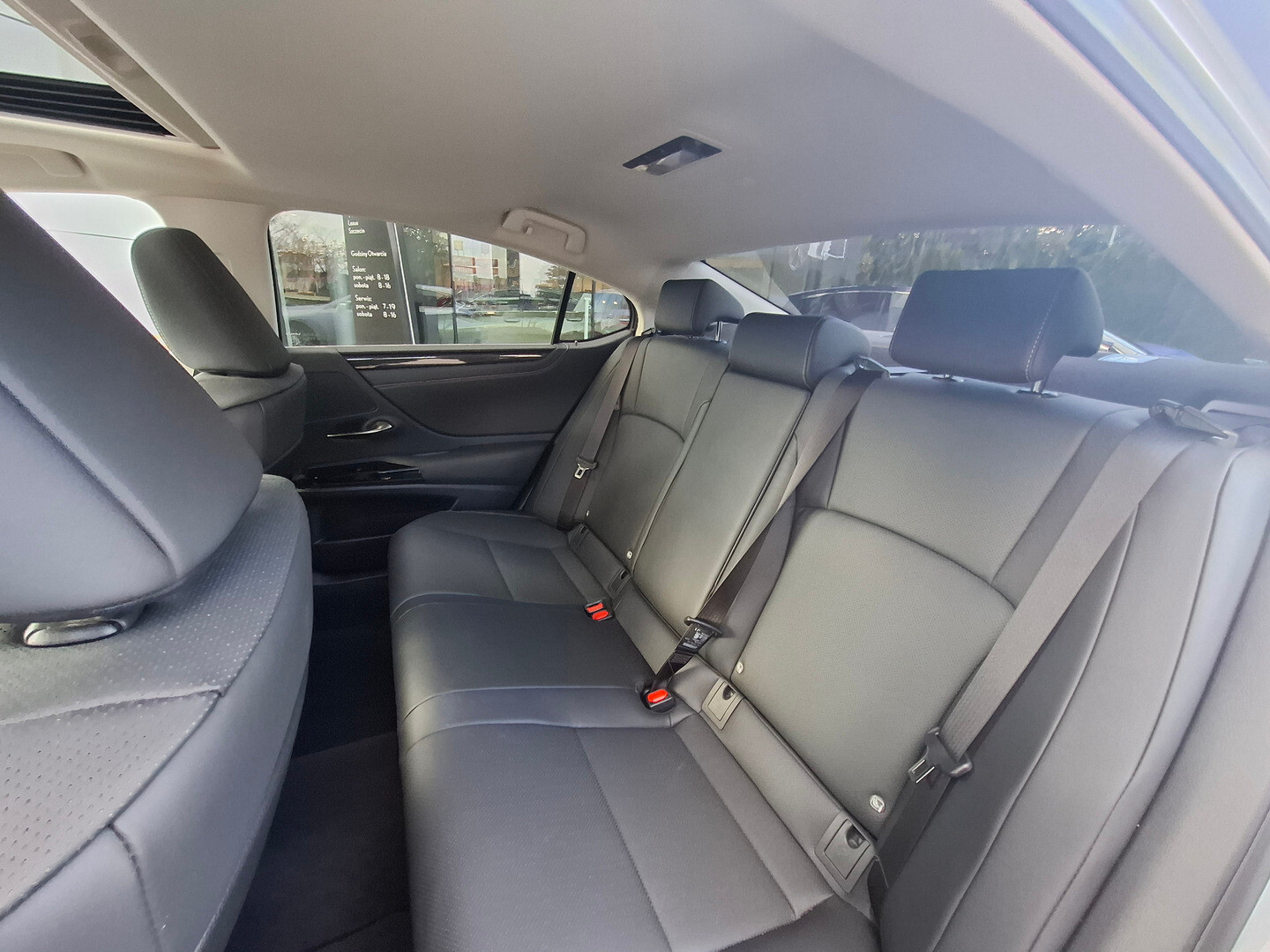 Lexus ES